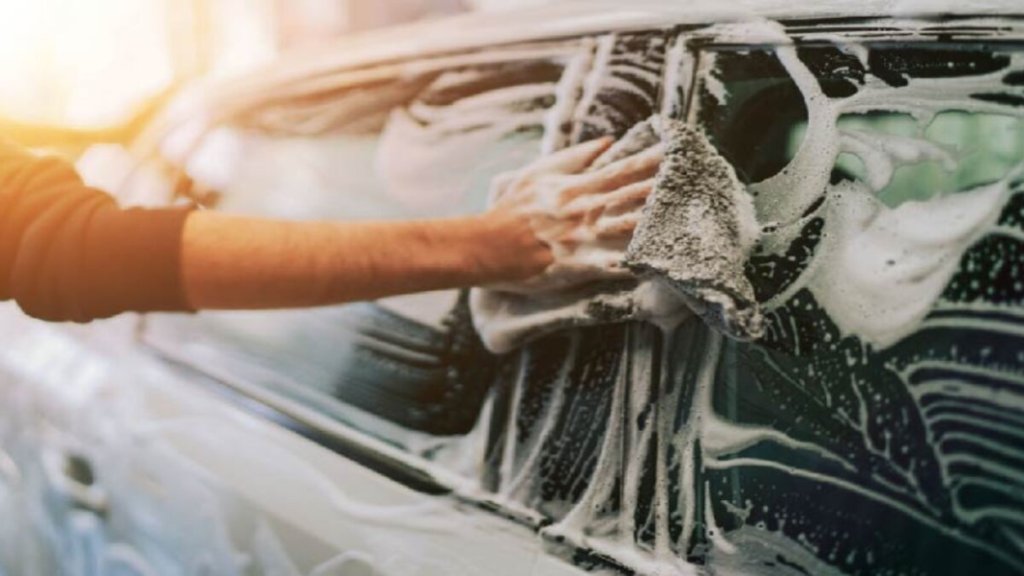 Car Shampoo Vs Hair Shampoo- Which Is Better for Your Vehicle?